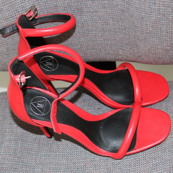 Missguided Red Heels - Picture 3 of 6